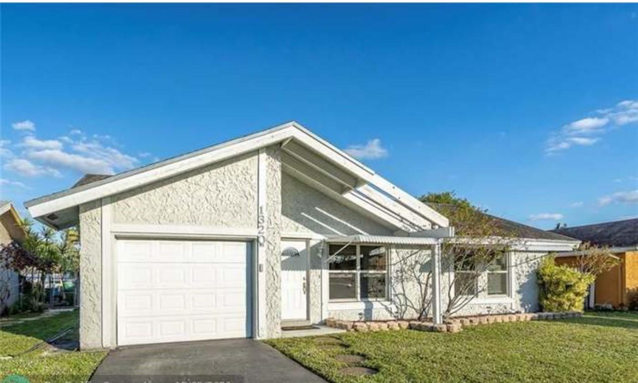 1320 SW 82nd Ter