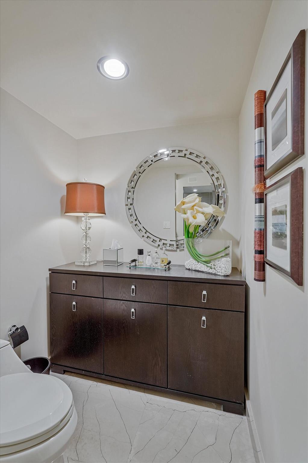 THE ENCLAVE - Residential