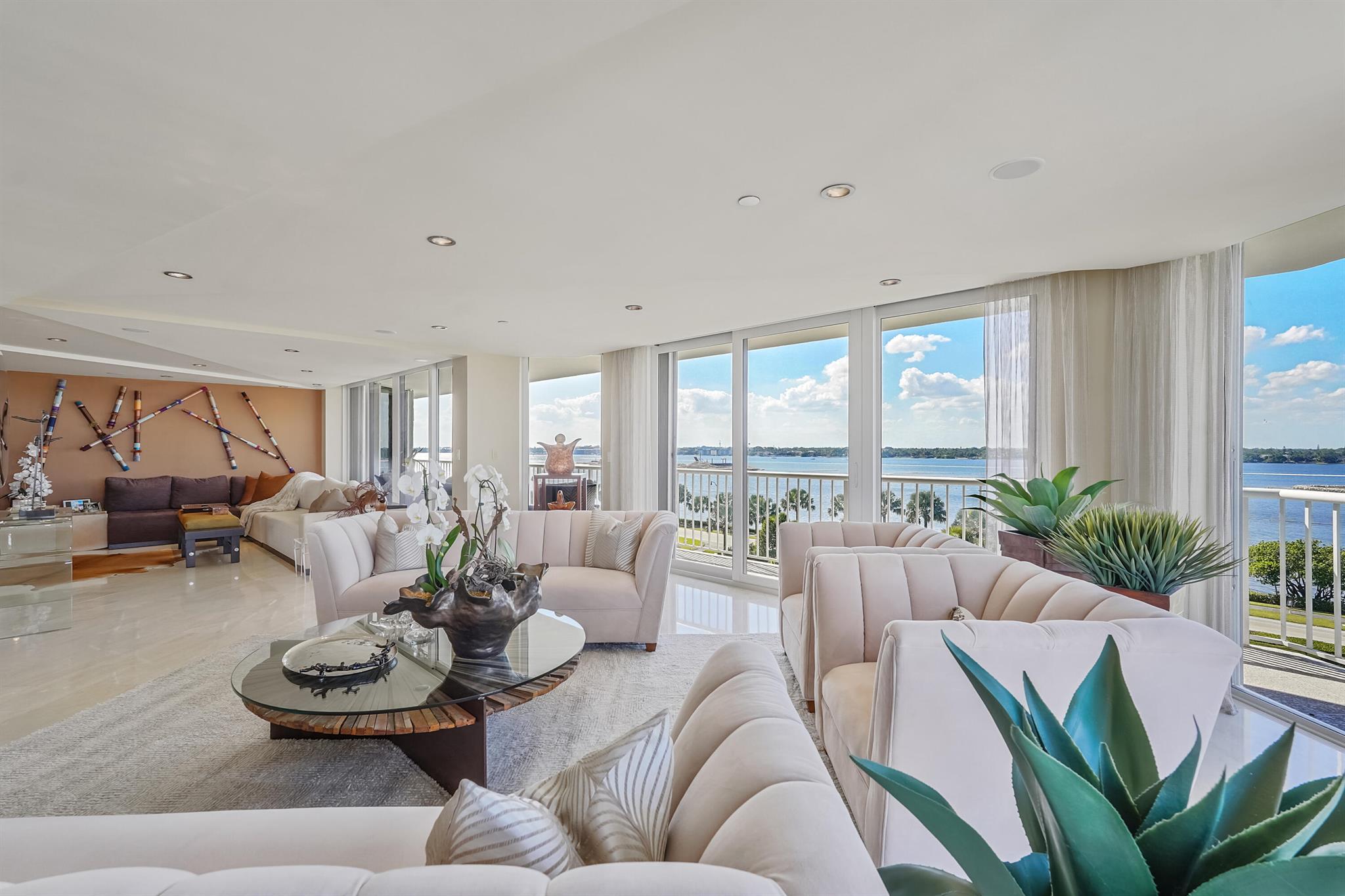 THE ENCLAVE - Residential