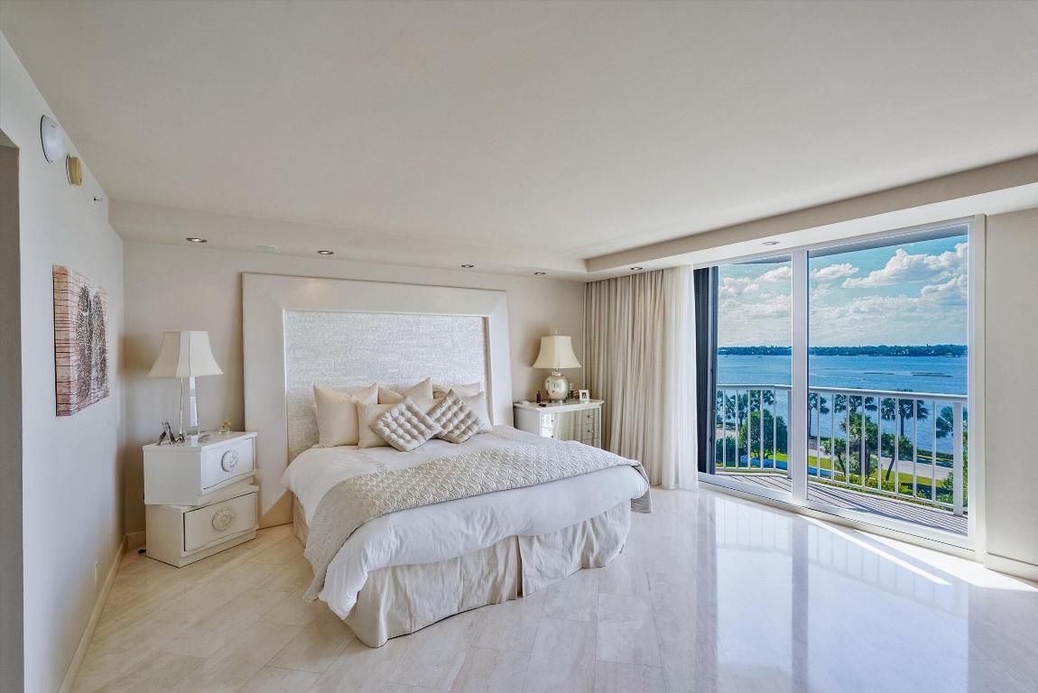 THE ENCLAVE - Residential