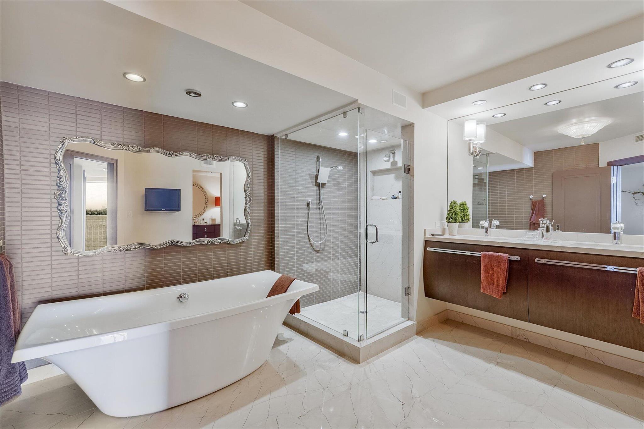 THE ENCLAVE - Residential