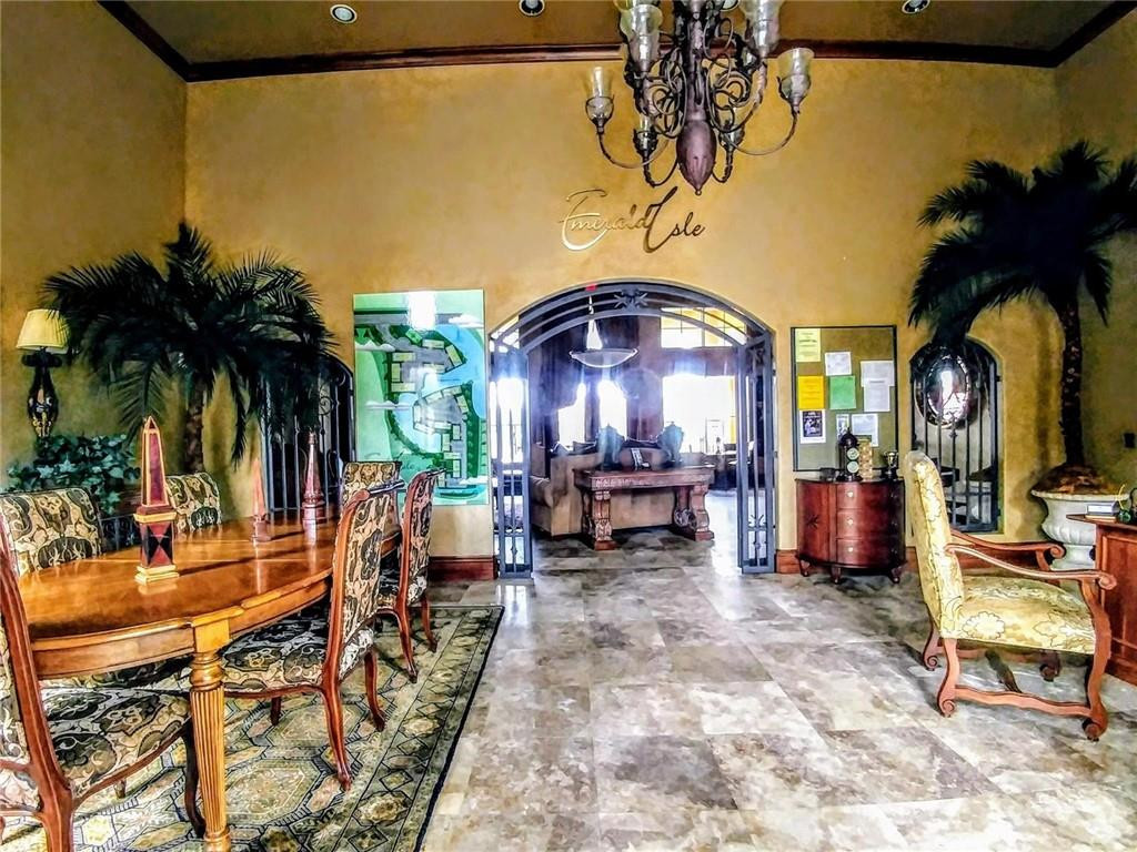 EMERALD ISLE AT LAGUNA LA - Residential