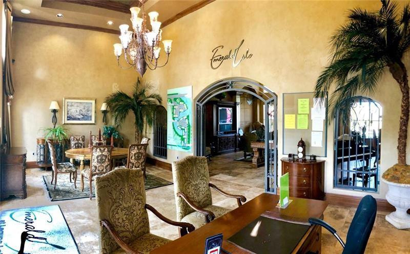 EMERALD ISLE AT LAGUNA LA - Residential