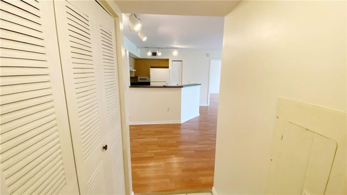 EMERALD ISLE AT LAGUNA LA - Residential