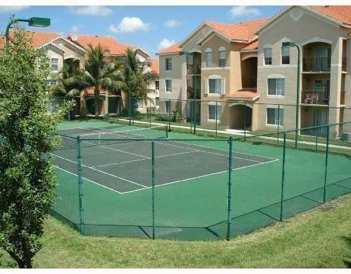 EMERALD ISLE AT LAGUNA LA - Residential