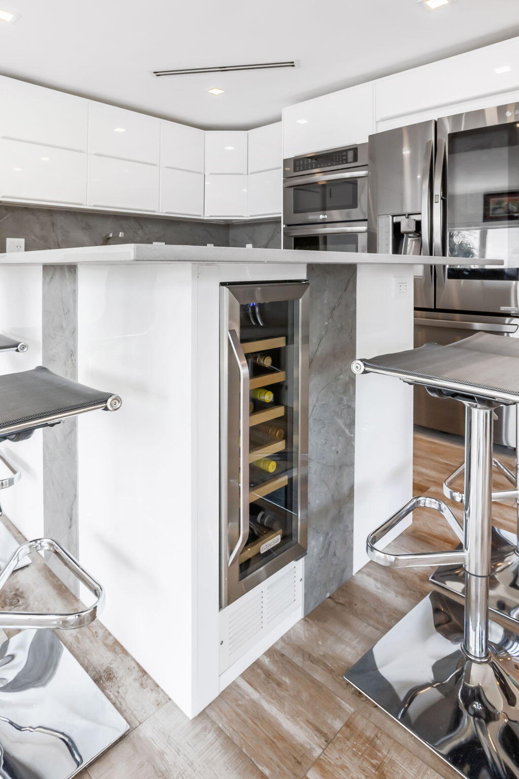 RIVERS BEND CONDO - Residential