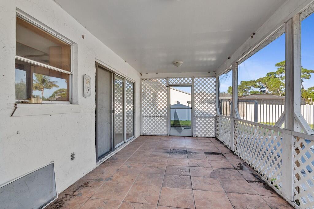 PORT ST LUCIE SECTION 10 - Residential