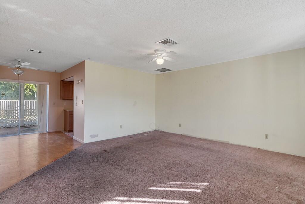 PORT ST LUCIE SECTION 10 - Residential