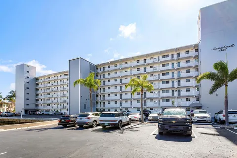 1536 SE 15th Court Unit 107, Deerfield Beach, FL MLS: R11090042