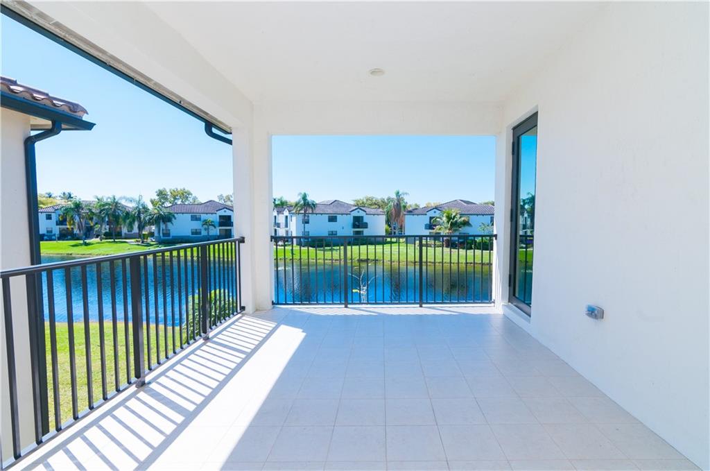 Pembroke Lakes South 119- - Residential