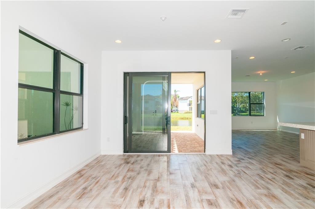 Pembroke Lakes South 119- - Residential