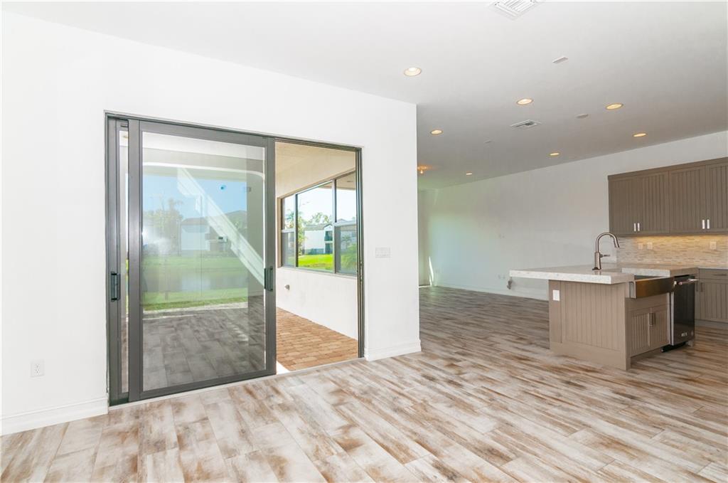 Pembroke Lakes South 119- - Residential