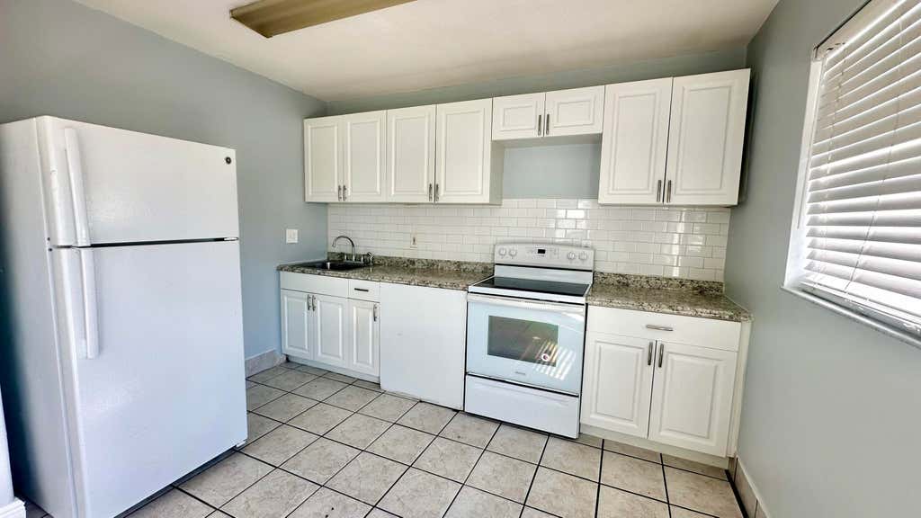 Photo of 601 N K Street #2, Lake Worth Beach, FL 33460 (MLS # B26068481)