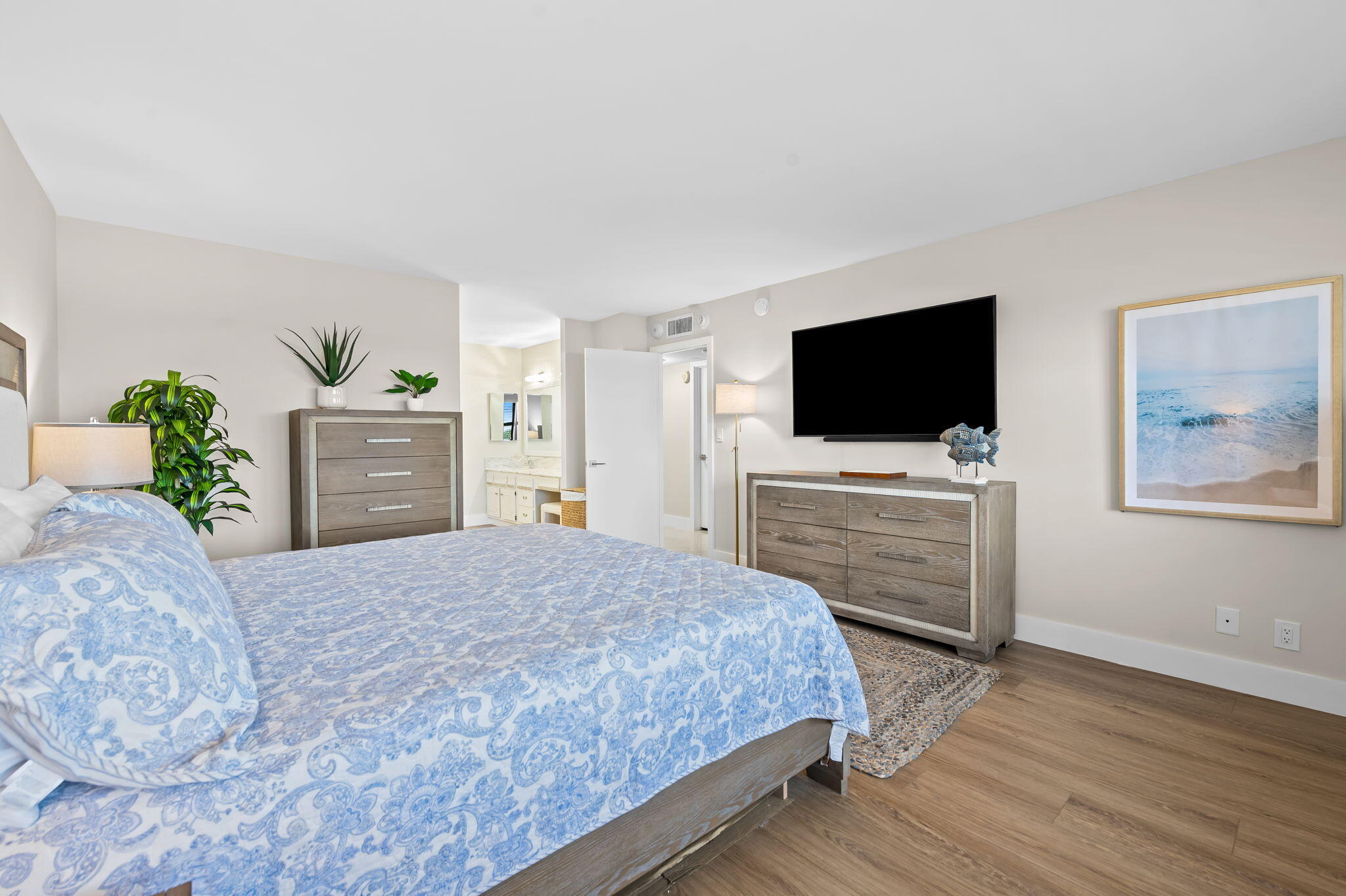 SEA RANCH CLUB CONDO - Residential Lease