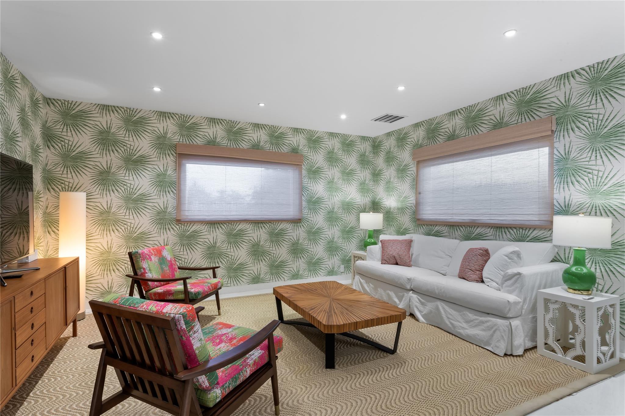 Sunrise Key 45-6 B - Residential