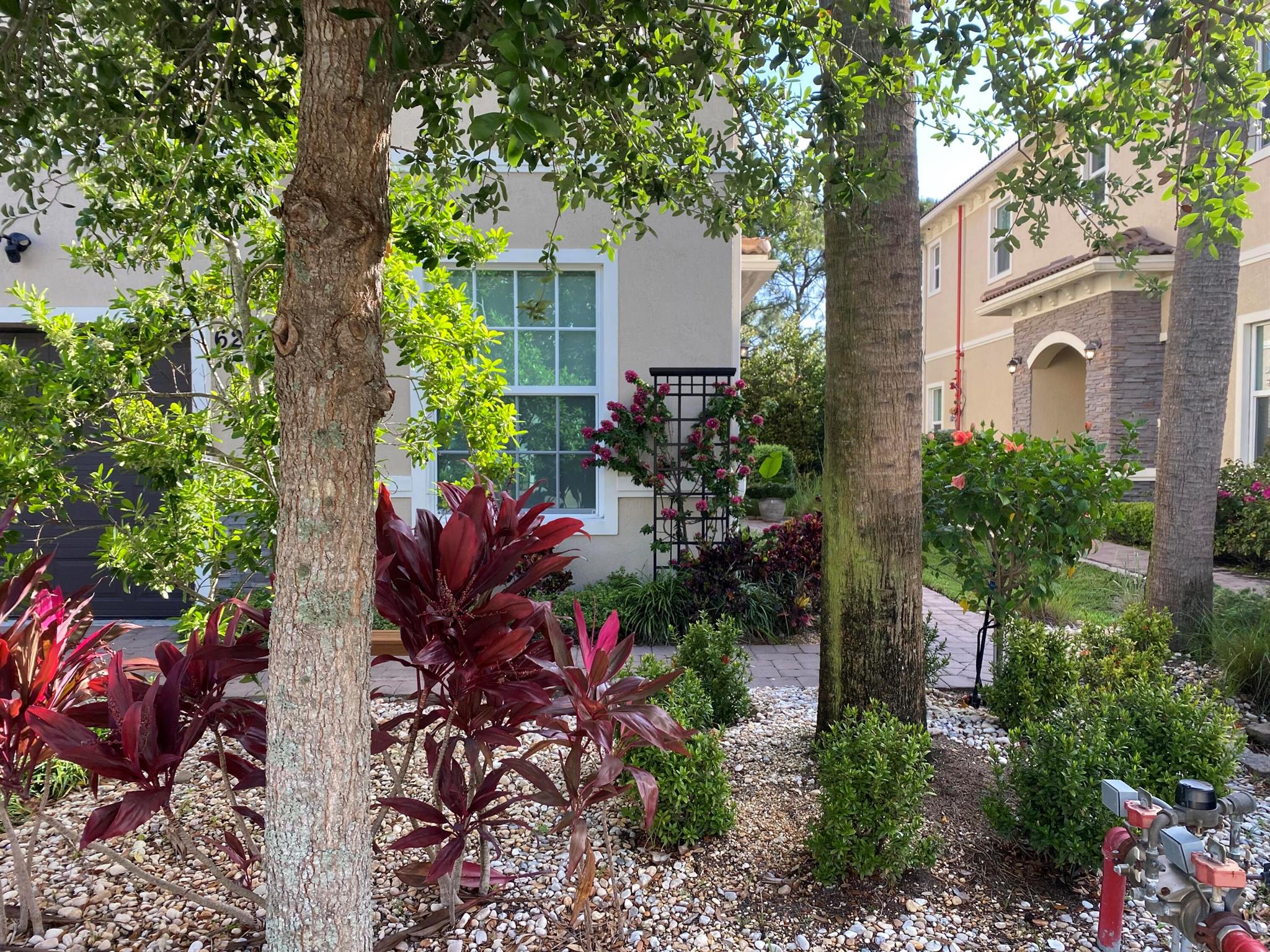 HERITAGE ENCLAVE - Residential Lease