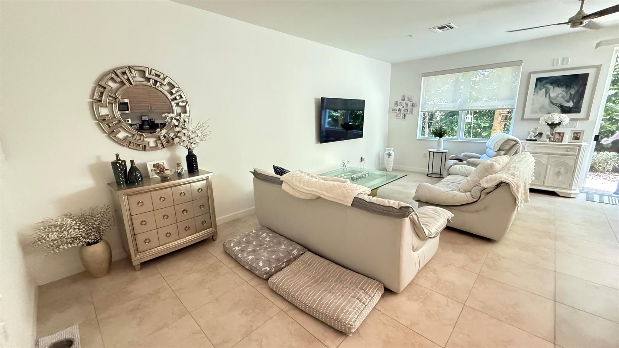 HERITAGE ENCLAVE - Residential Lease