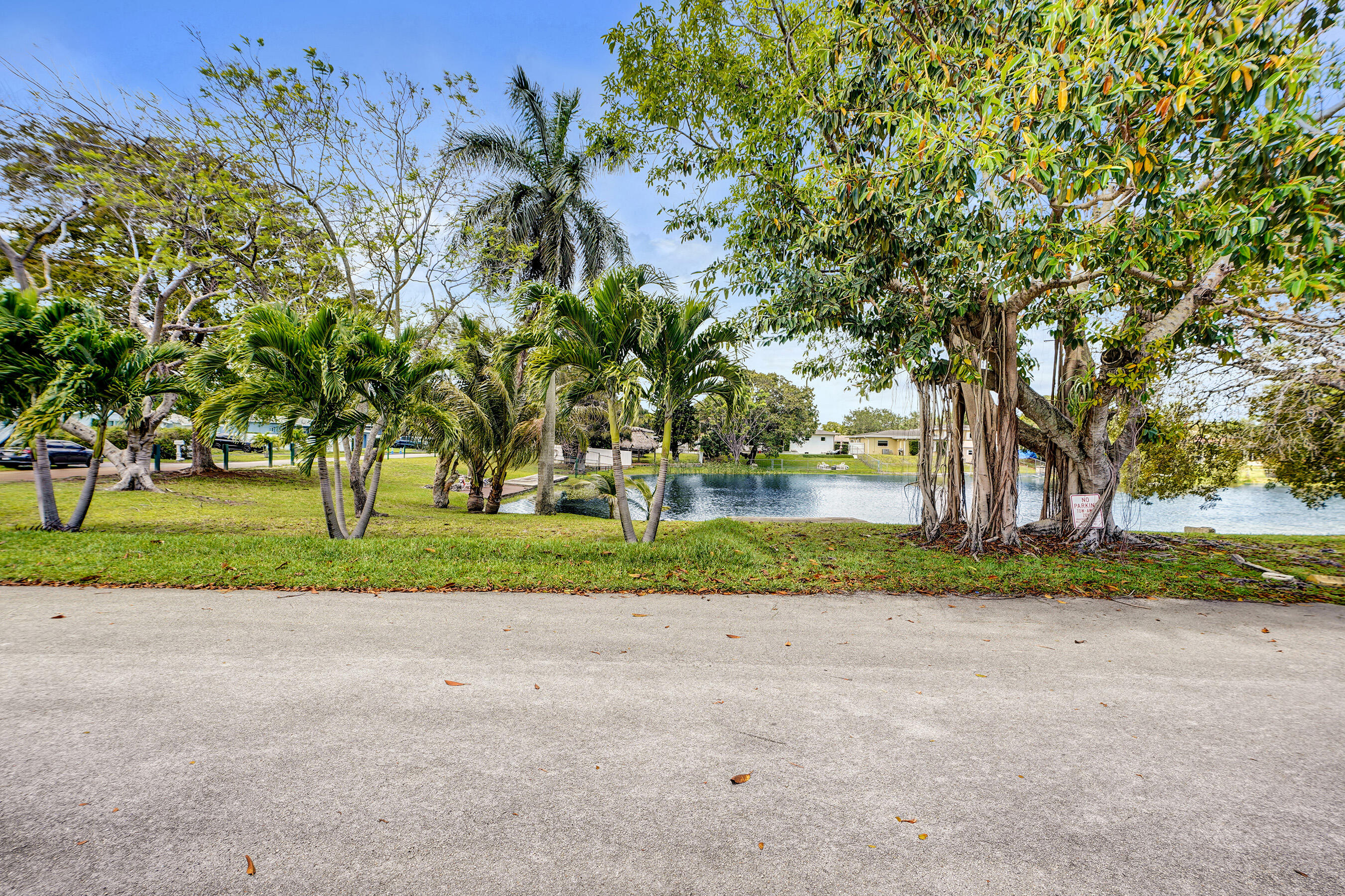 Biscayne Lake View - Residential