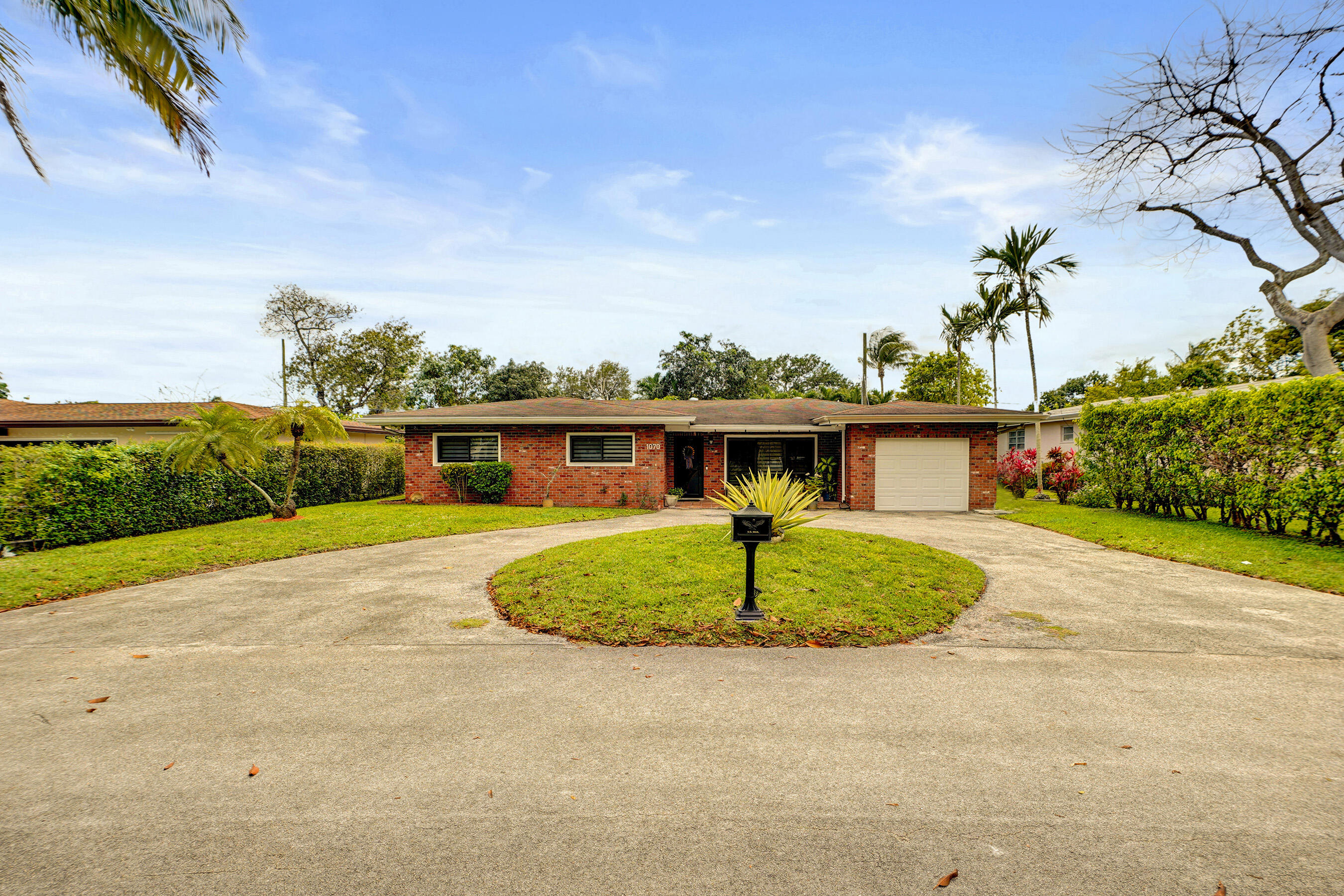 Biscayne Lake View - Residential