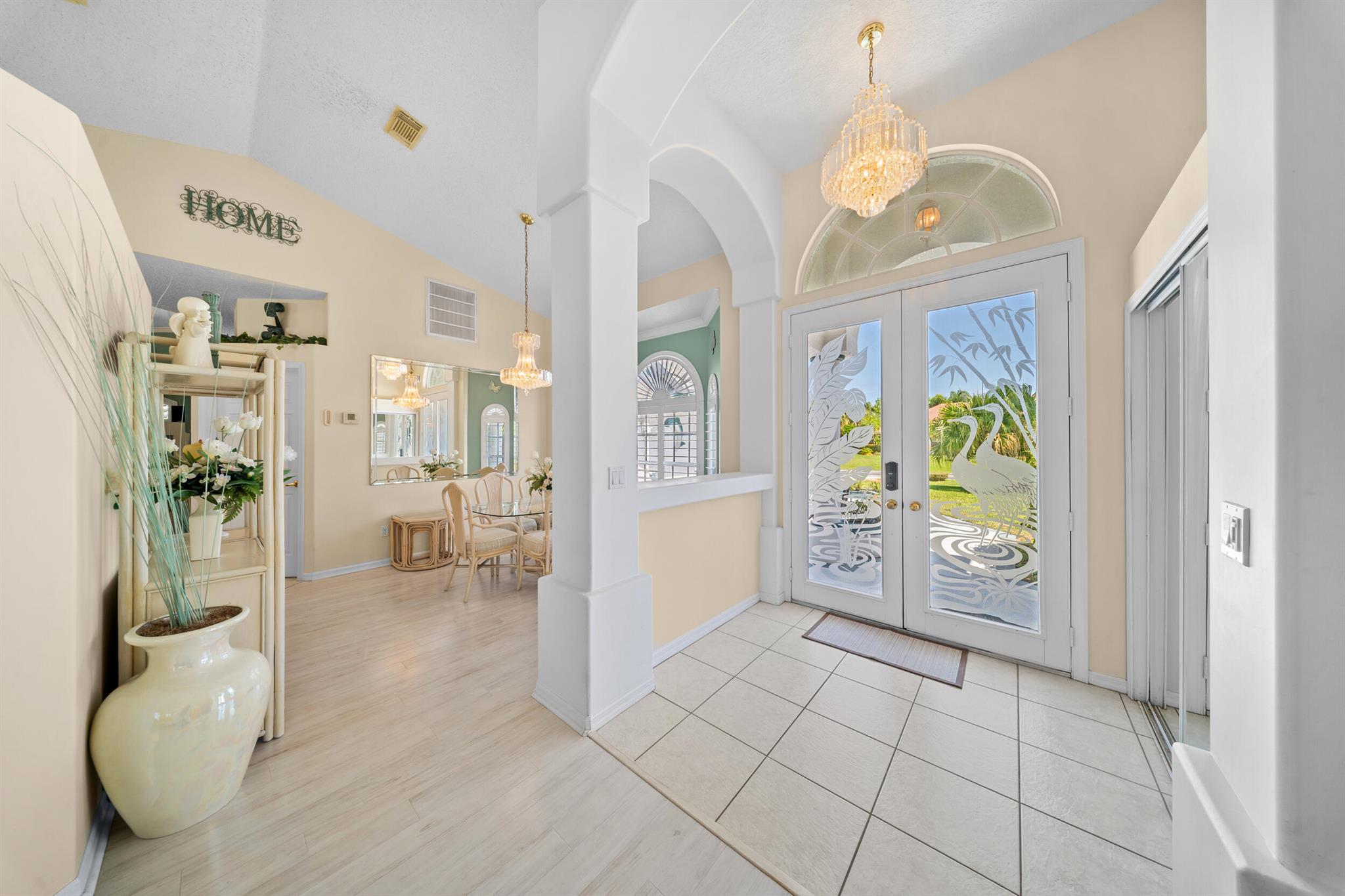 1104 SE Strathmore Drive, Port St Lucie, FL, 34952/$529,000 4 1104 SE Strathmore Drive