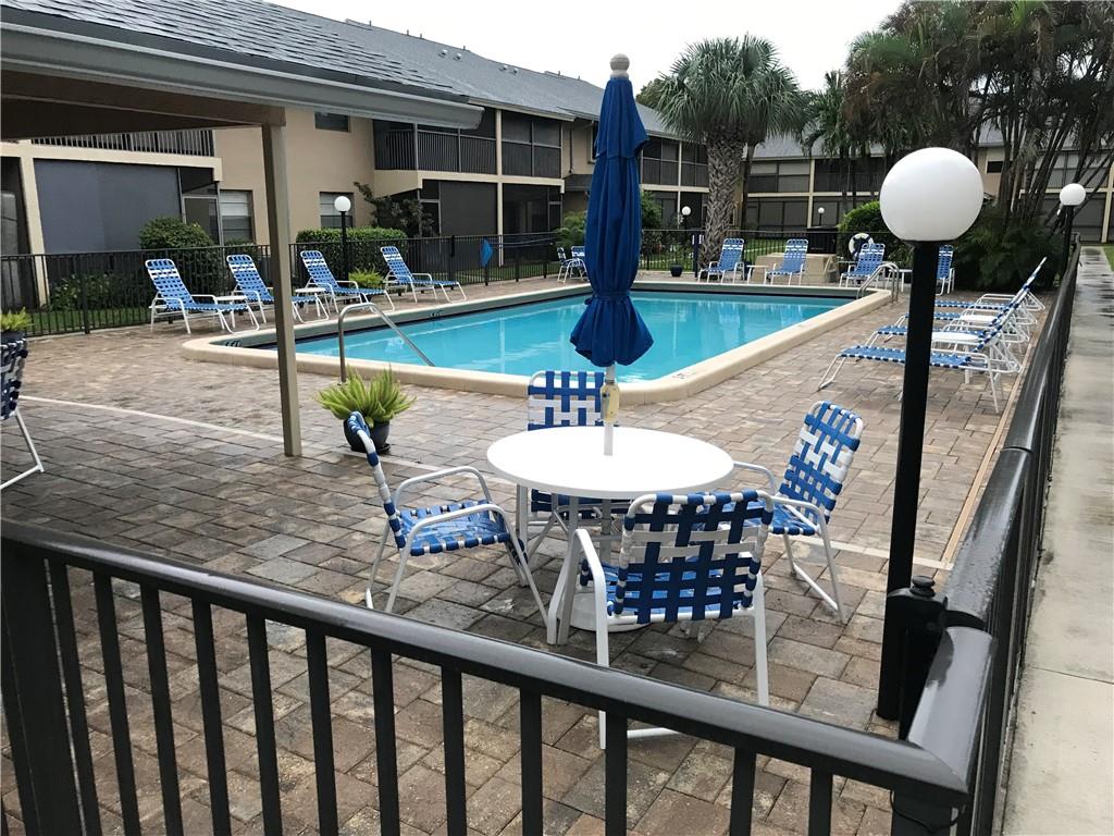 Rivertown Manor - Residential
