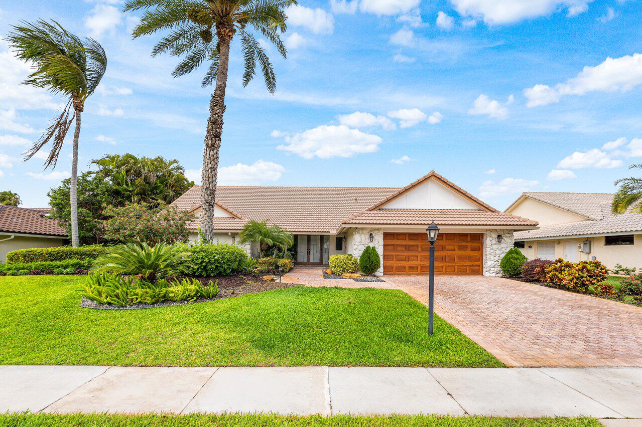 4382 White Cedar Lane