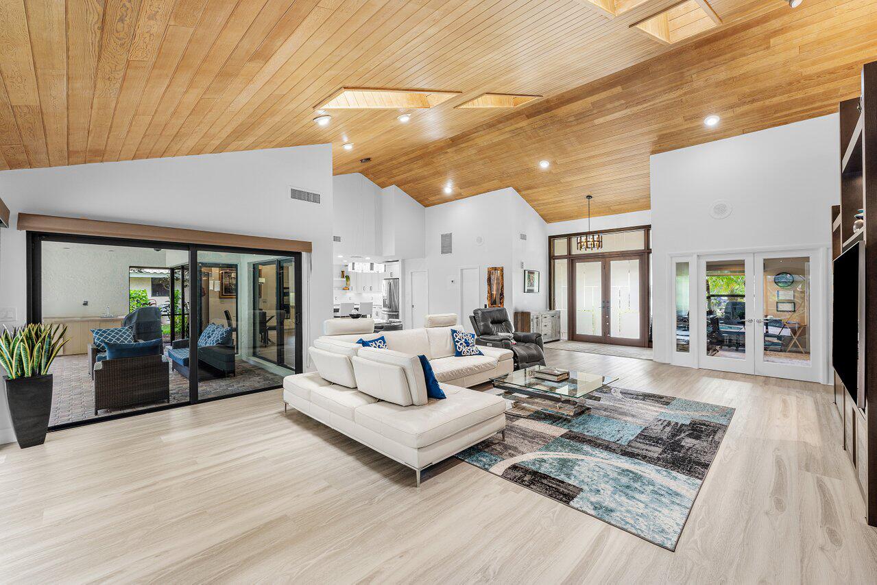 Delaire Country Club - Residential