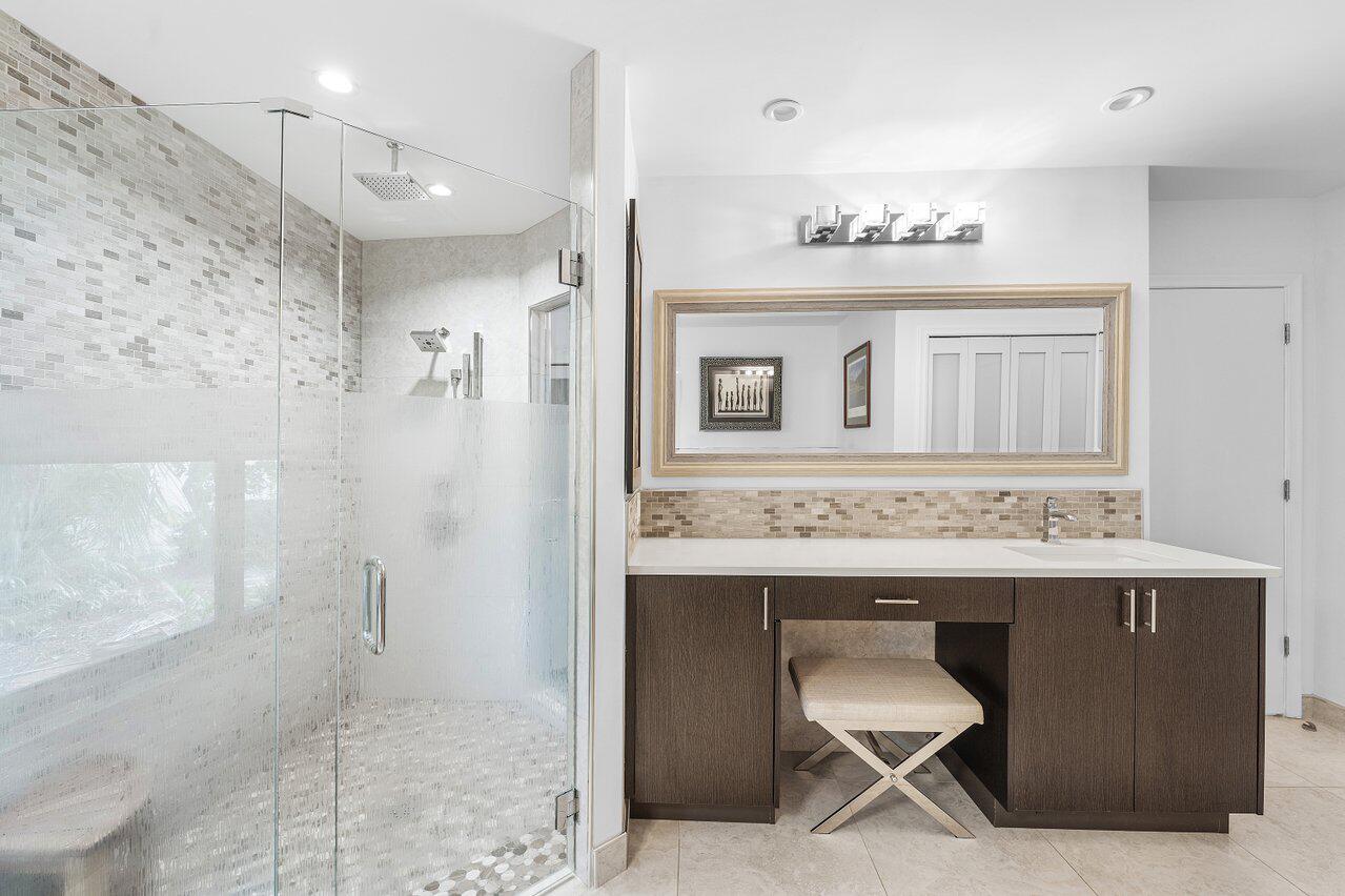 Delaire Country Club - Residential