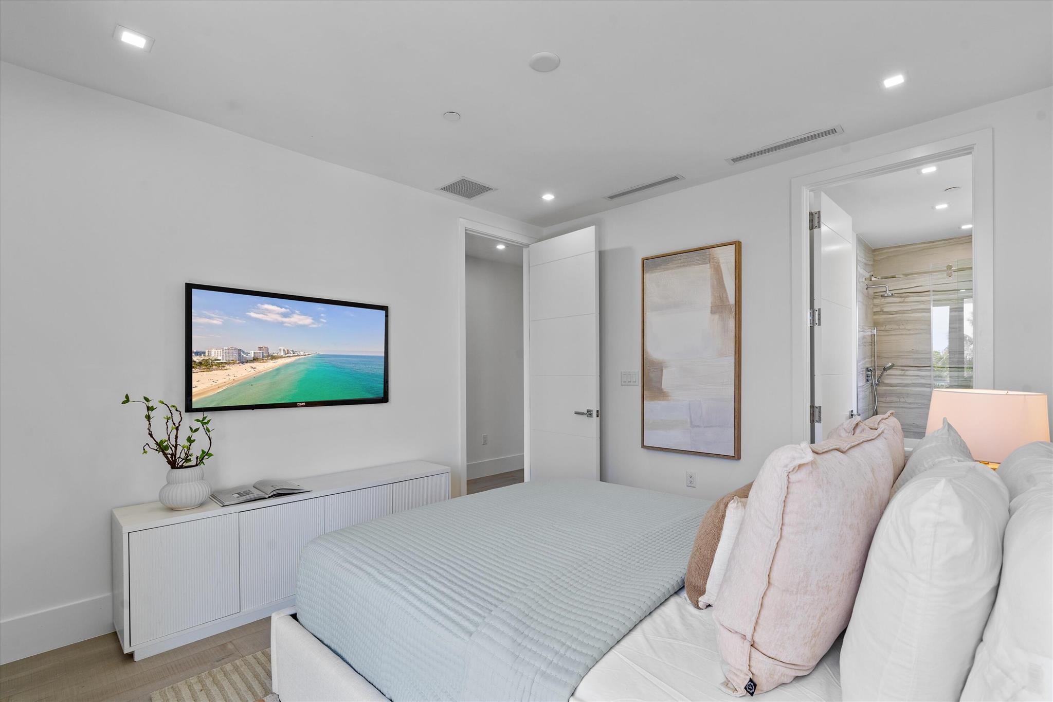 ESTATES AT OCEAN DELRAY - Residential