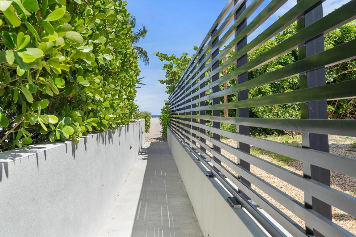 ESTATES AT OCEAN DELRAY - Residential