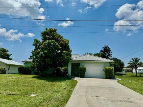 A home in Okeechobee