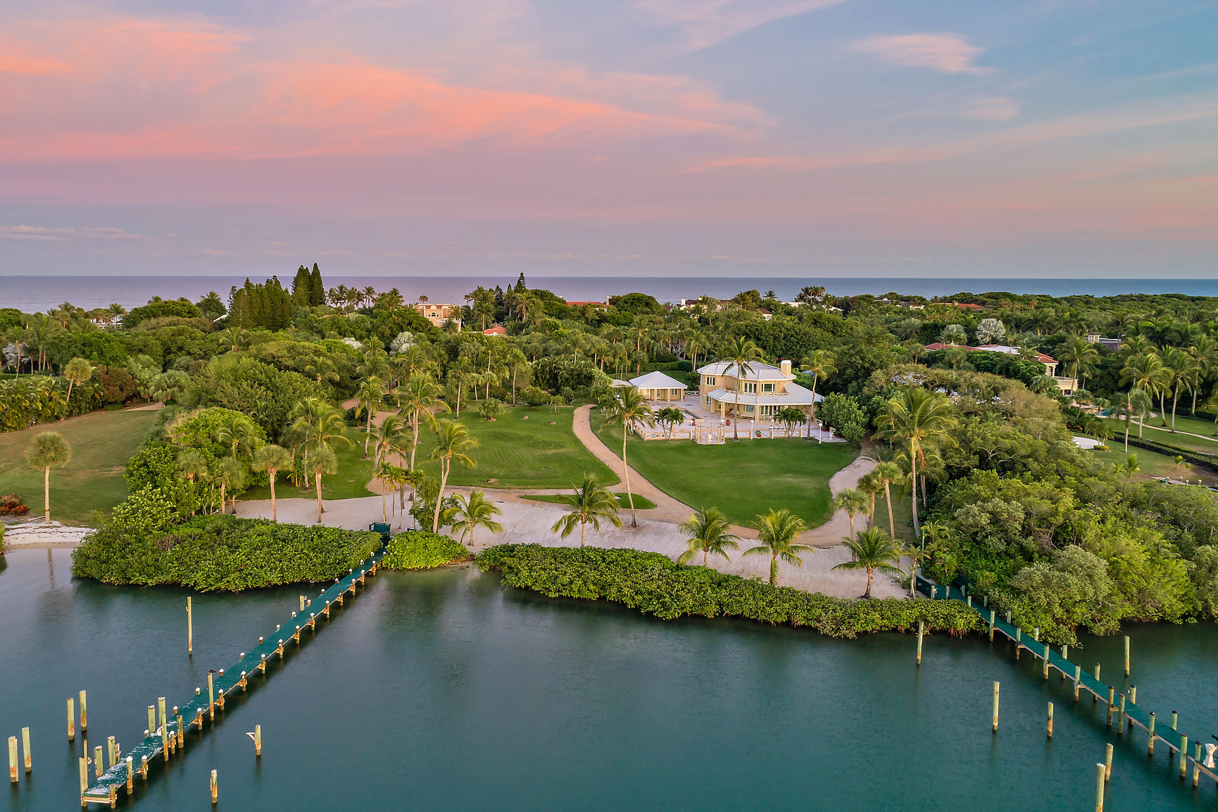 JUPITER ISLAND - Residential