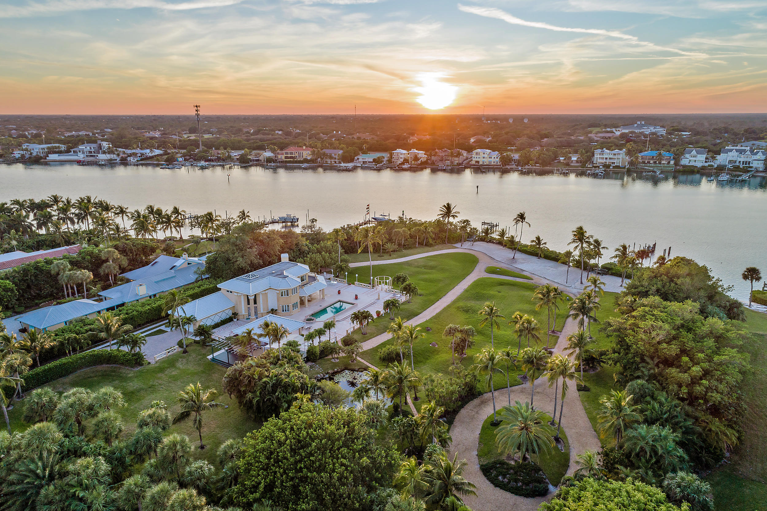 JUPITER ISLAND - Residential
