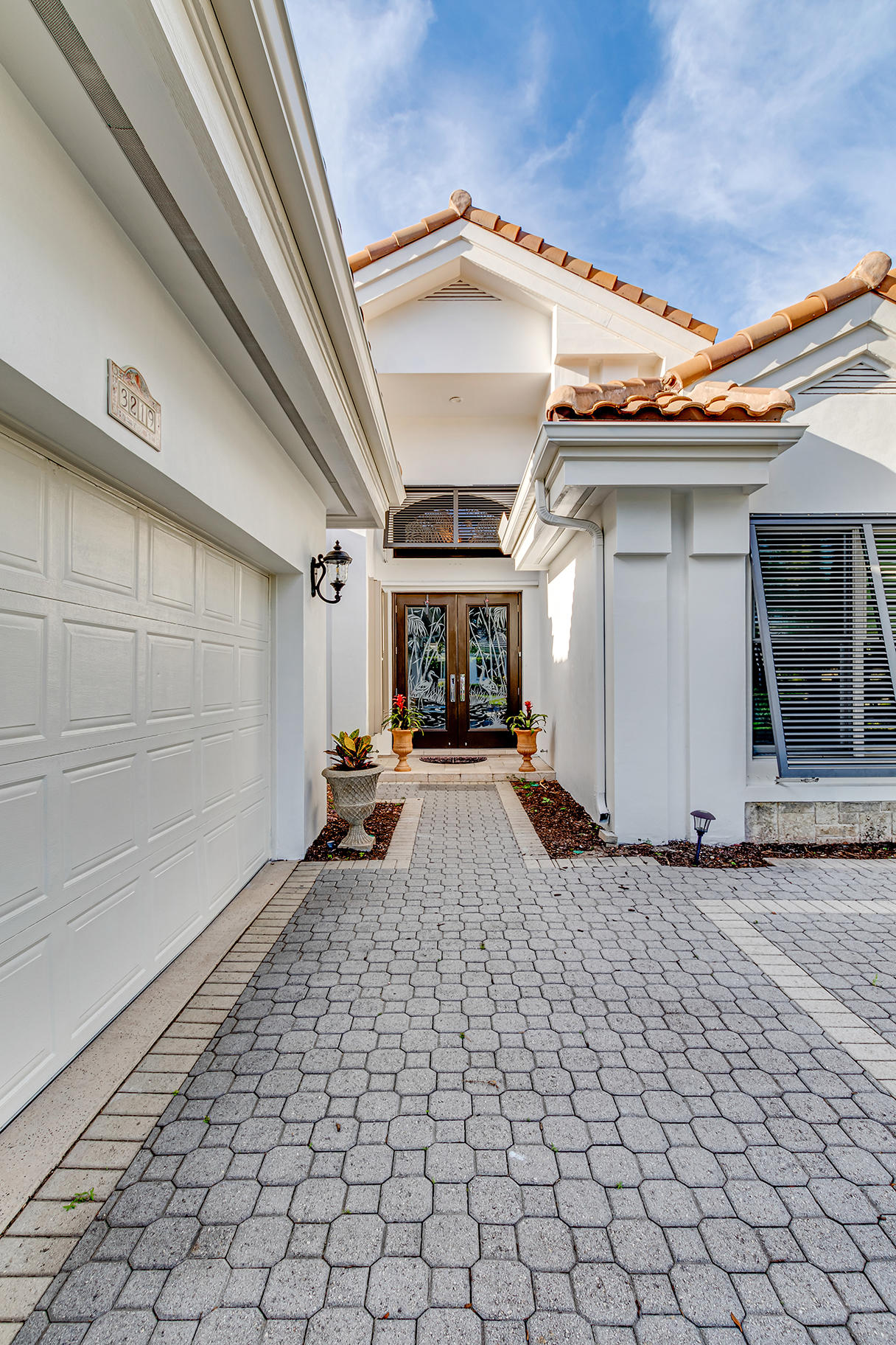 CASSEEKEY ISLAND AT JONATHANS LANDING - Residential Lease