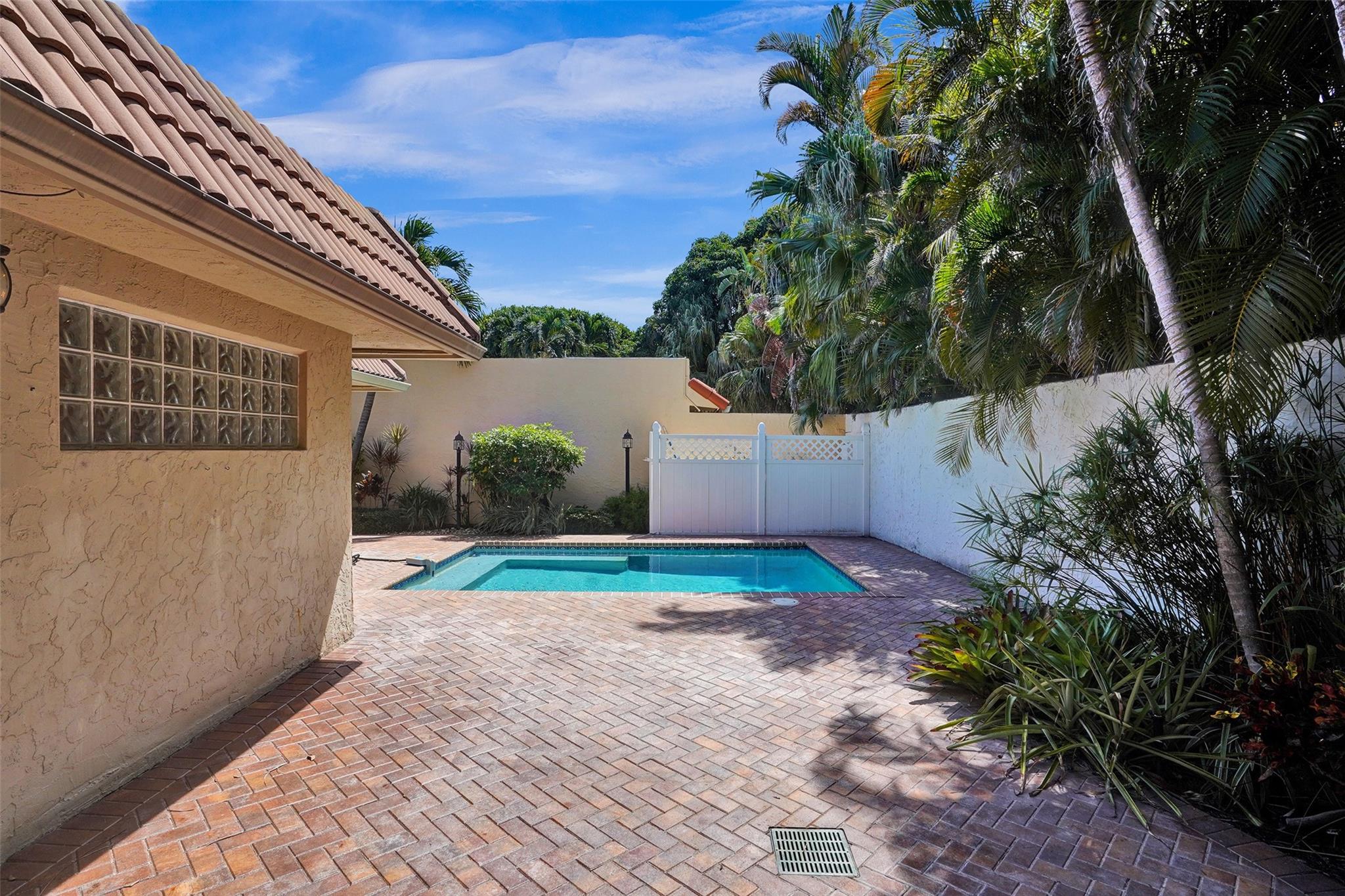 Pelican Harbor Ph 01 - Residential