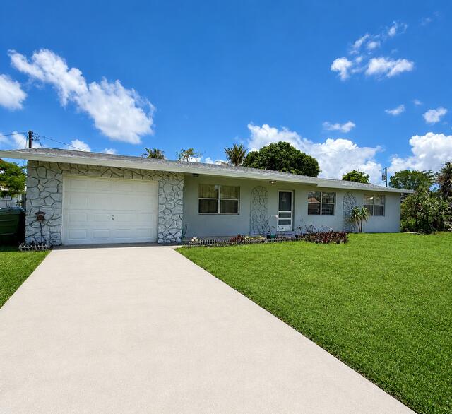 717 SE Alamanda Circle