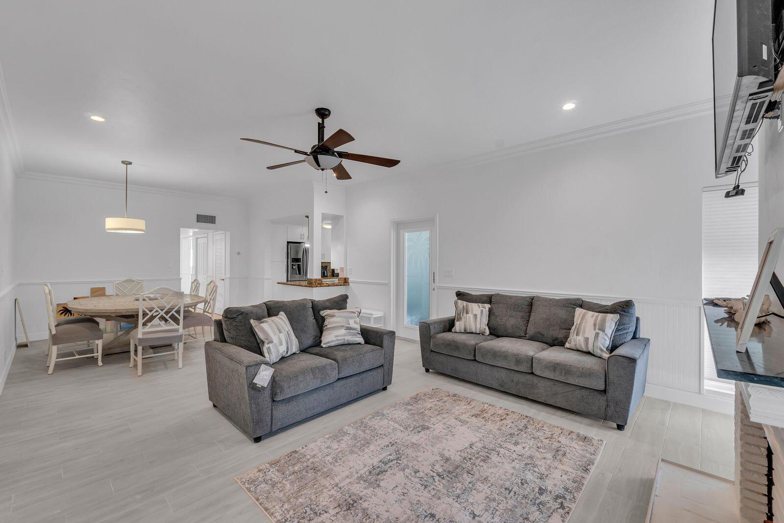 LAKE WYMAN SHORES - Residential Lease