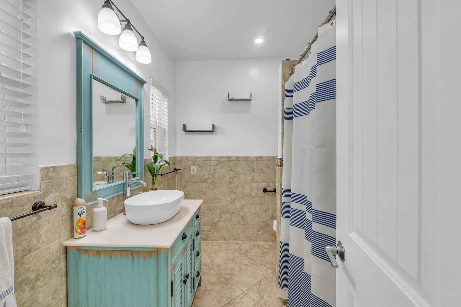 LAKE WYMAN SHORES - Residential Lease