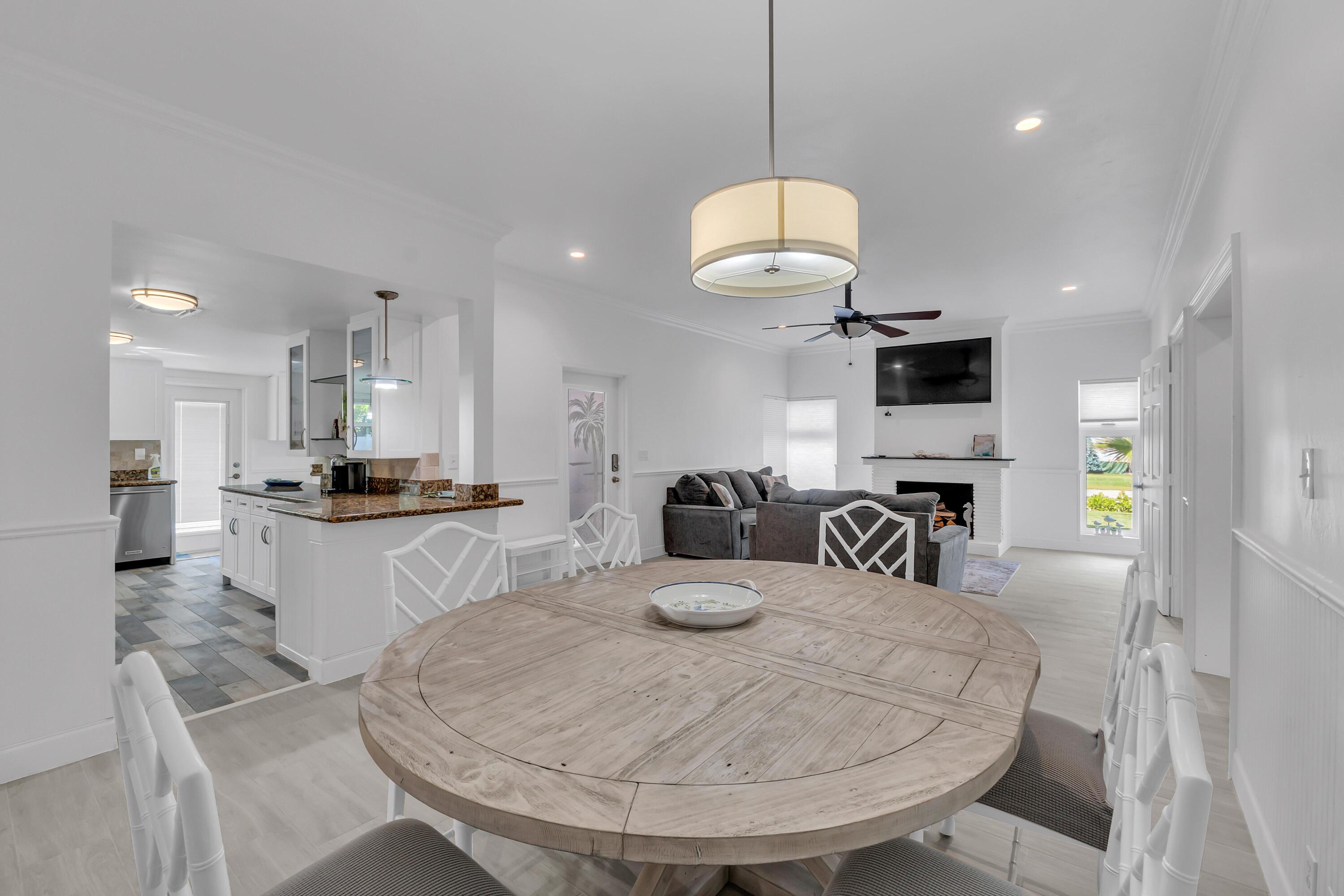 LAKE WYMAN SHORES - Residential Lease