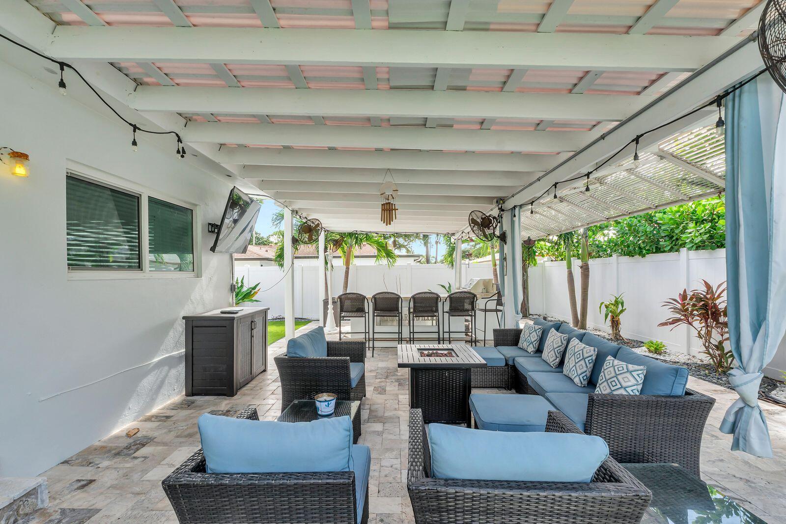 LAKE WYMAN SHORES - Residential Lease