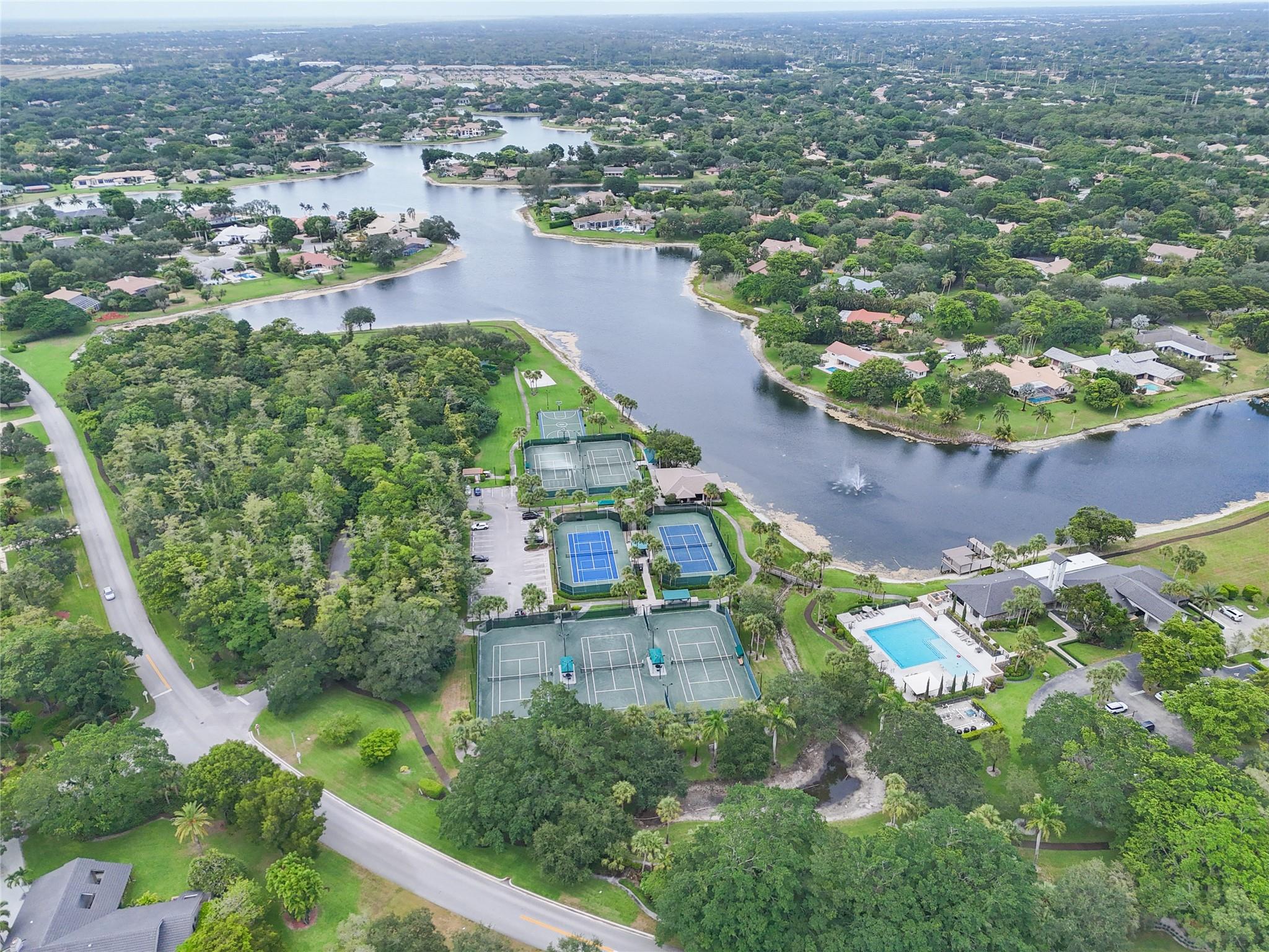 Parkland Lakes PUD 102-44 - Residential