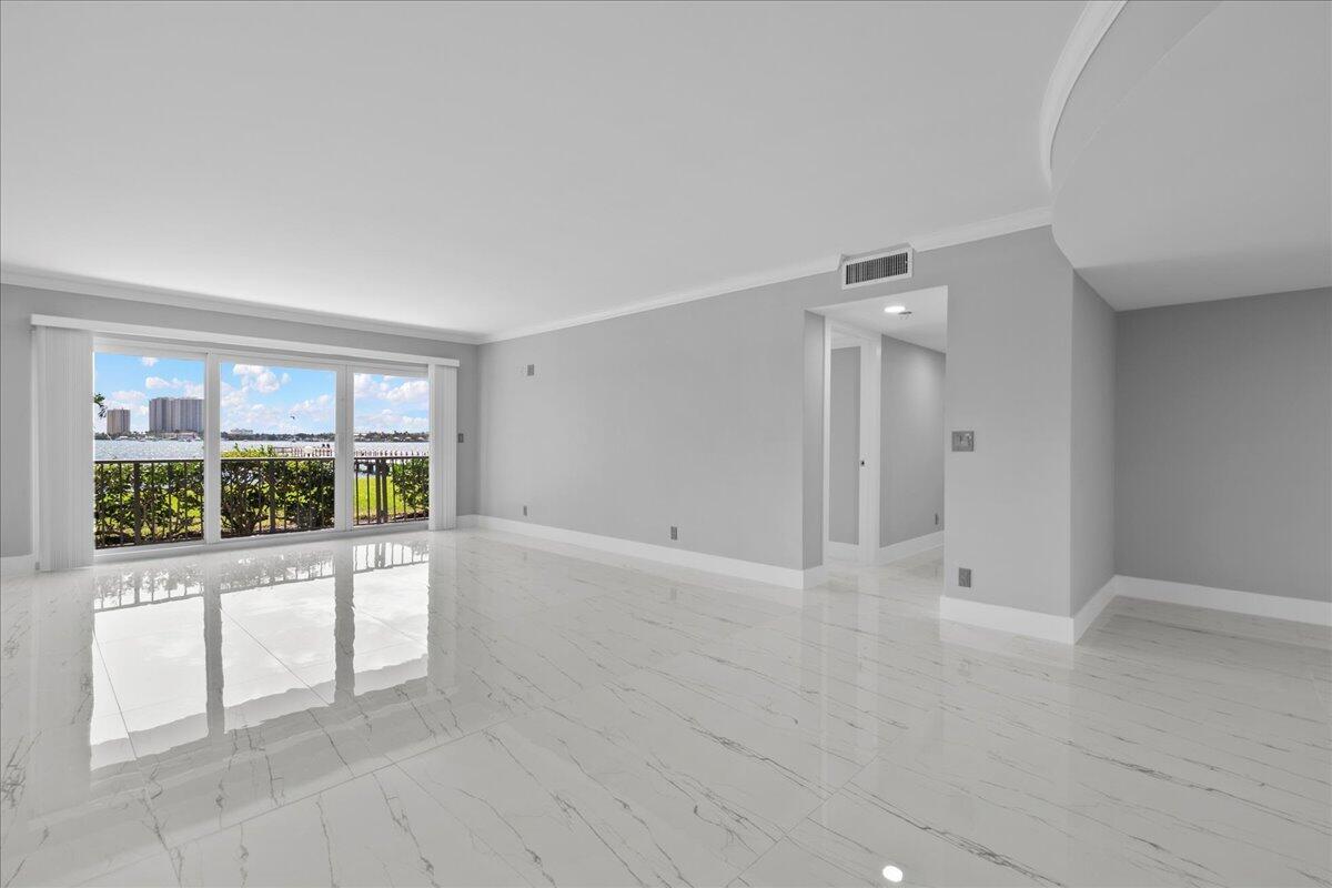LAKE HARBOR COVE CONDO - Residential