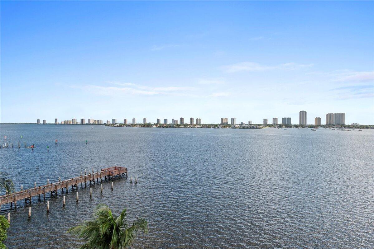 LAKE HARBOR COVE CONDO - Residential