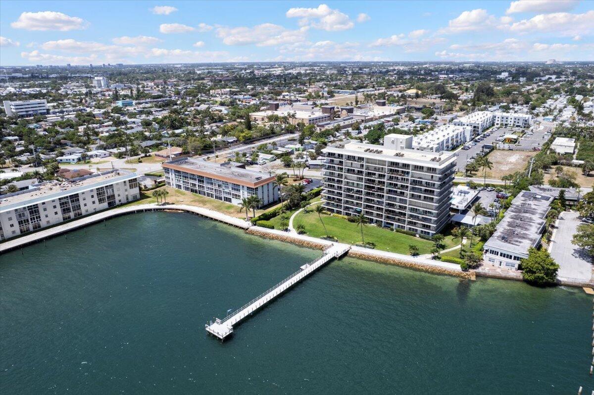 LAKE HARBOR COVE CONDO - Residential