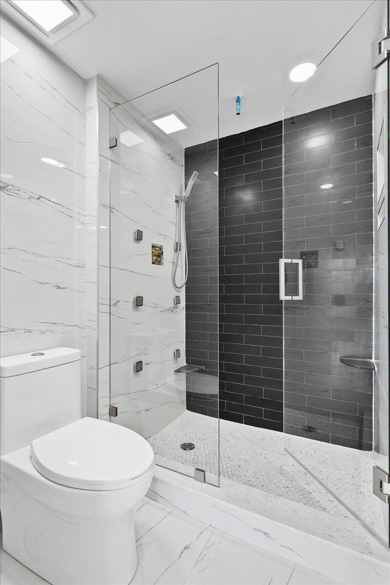 LAKE HARBOR COVE CONDO - Residential