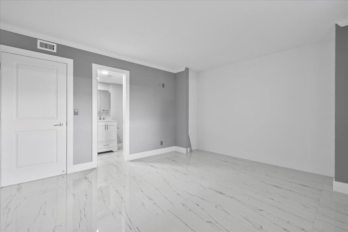 LAKE HARBOR COVE CONDO - Residential