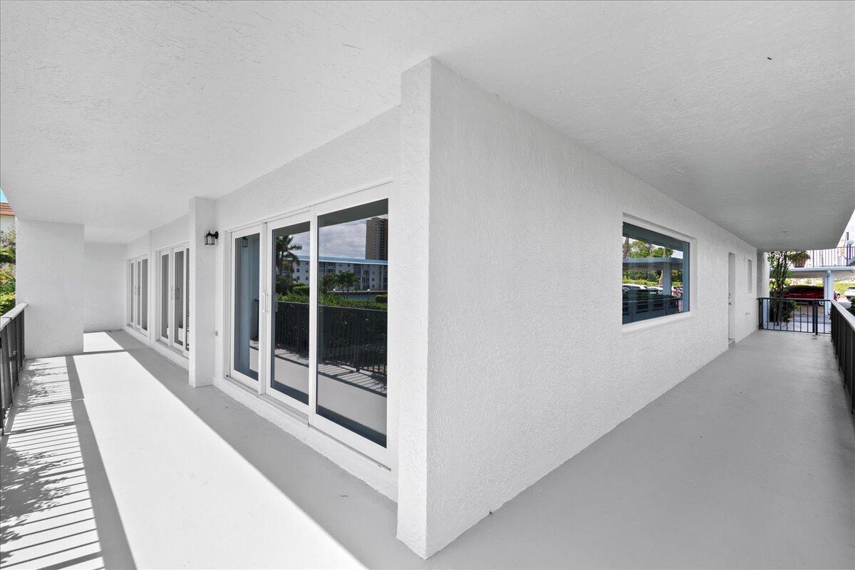 LAKE HARBOR COVE CONDO - Residential