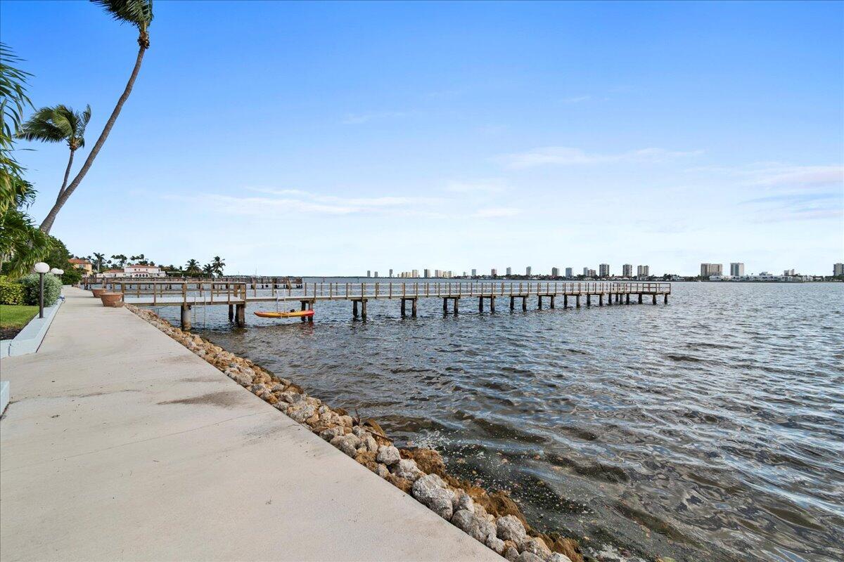 LAKE HARBOR COVE CONDO - Residential