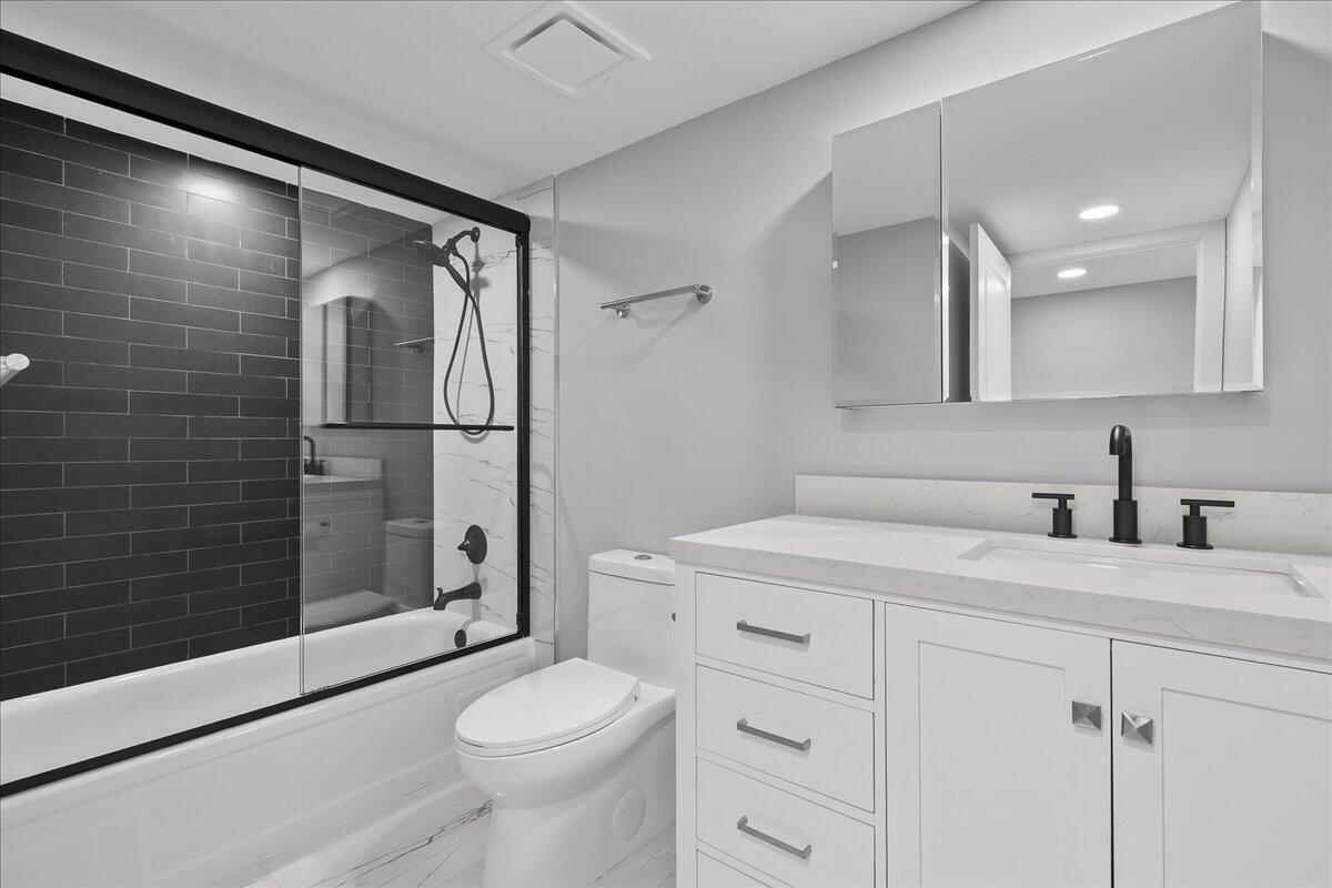 LAKE HARBOR COVE CONDO - Residential