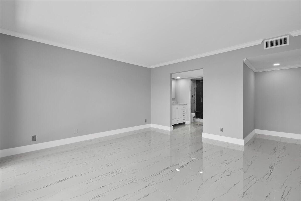 LAKE HARBOR COVE CONDO - Residential